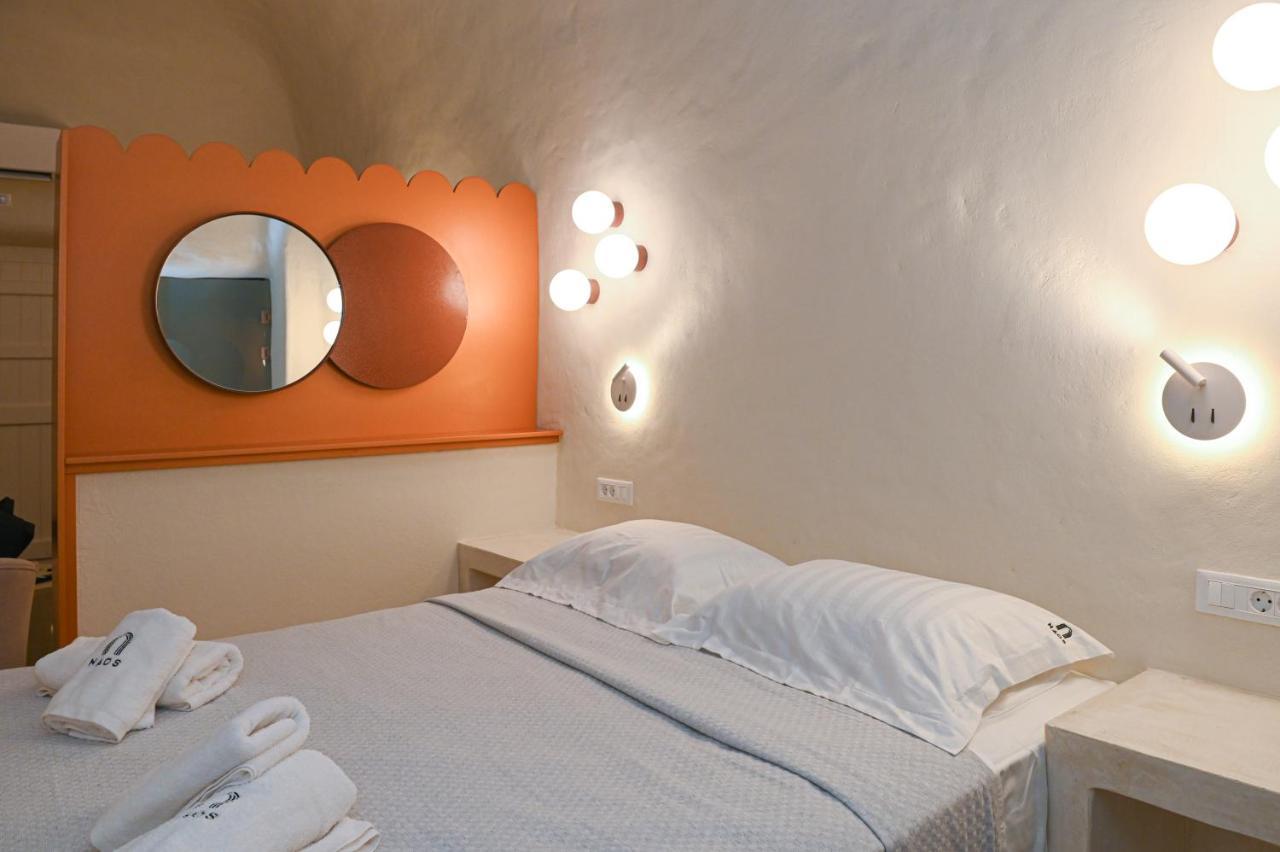 Naos Suites Vóthon 外观 照片