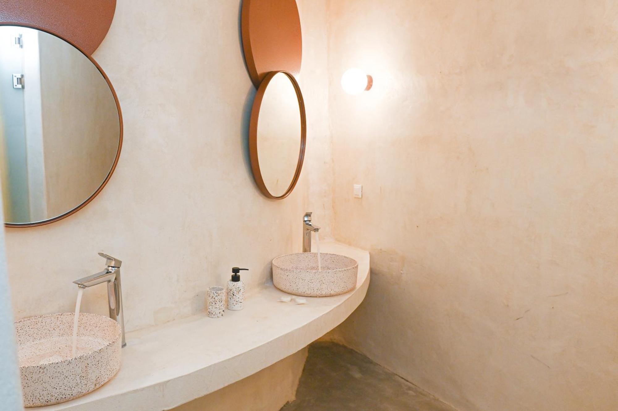 Naos Suites Vóthon 外观 照片